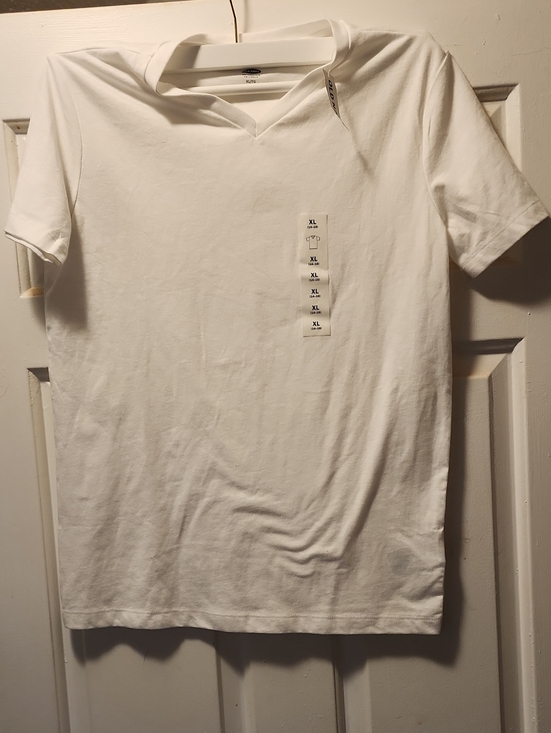 Old Navy Other - BNWT Classic White V-Neck Kids Shirt